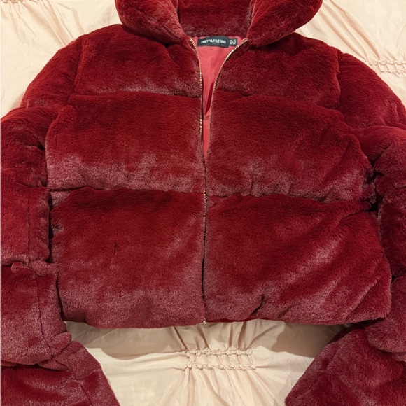 PrettyLittleThing Deep Red Puffer Jacket - Picture 2 of 4